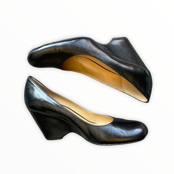 Franco Sarto Wedge Heels - Picture 1 of 5